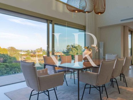 Penthouse à Golden Mile avec vue sur la mer à vendre