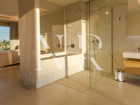 Penthouse à Golden Mile avec vue sur la mer à vendre