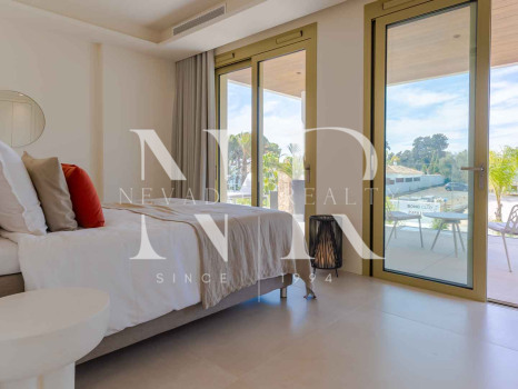 Penthouse à Golden Mile avec vue sur la mer à vendre
