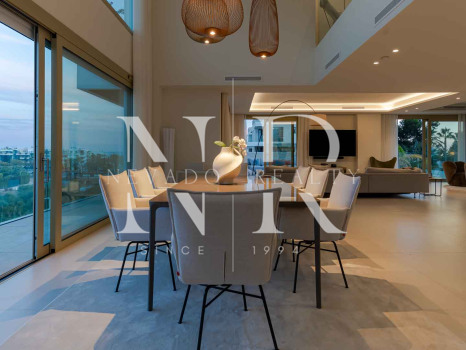Penthouse à Golden Mile avec vue sur la mer à vendre
