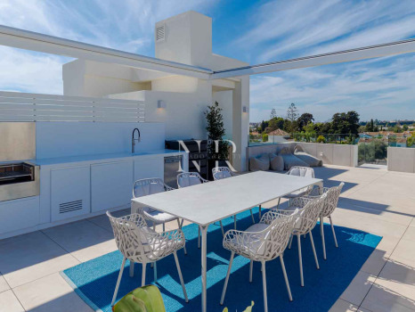 Penthouse in Golden Mile with sea views for sale