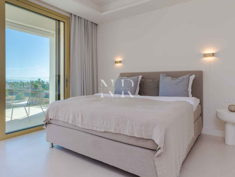 Penthouse in Golden Mile with sea views for sale