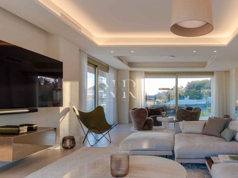 Penthouse in Golden Mile with sea views for sale