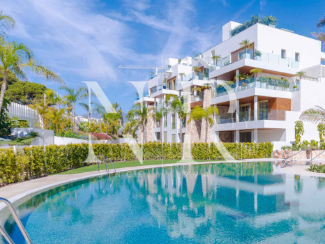 Penthouse à Golden Mile avec vue sur la mer à vendre