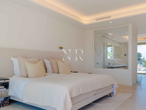 Penthouse in Golden Mile with sea views for sale