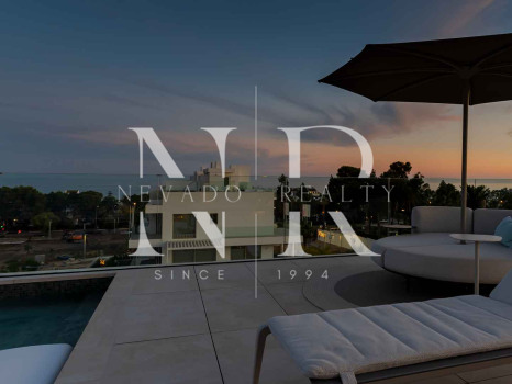 Penthouse à Golden Mile avec vue sur la mer à vendre