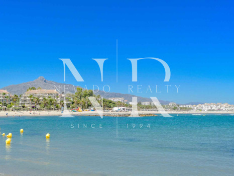 Villa in San Pedro Playa with sea views in first line beach for sale