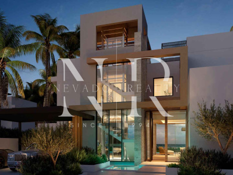 Villa in San Pedro Playa with sea views in first line beach for sale