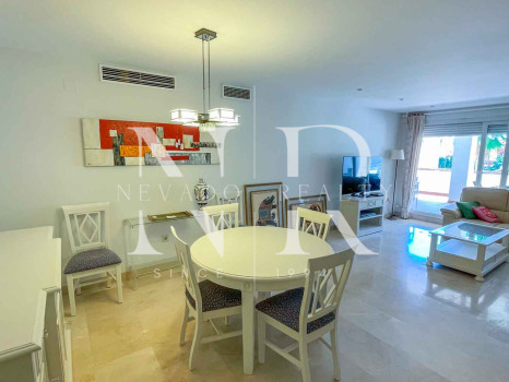 Appartement en première ligne de plage sur le Golden Mile à louer