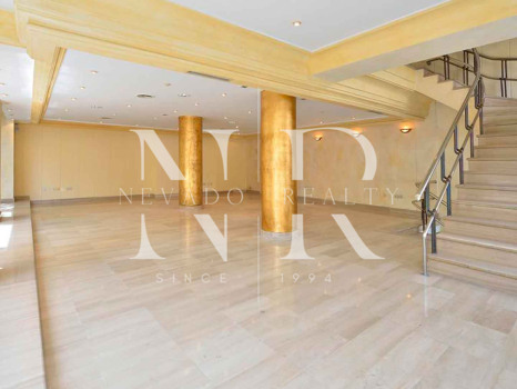 Local comercial en Avenida Ricardo Soriano en Marbella Centro en venta