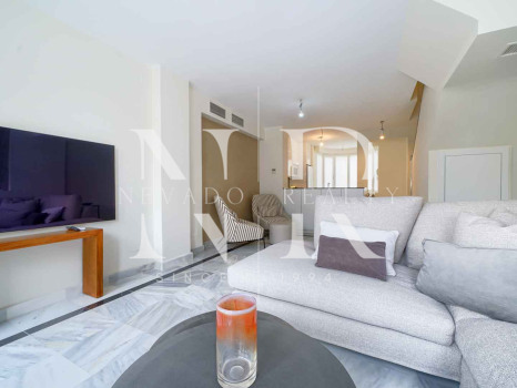 Apartamento en lado playa en Marbella centro a la venta