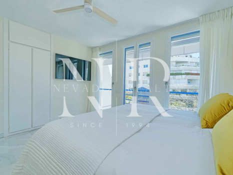 Apartamento en lado playa en Marbella centro a la venta