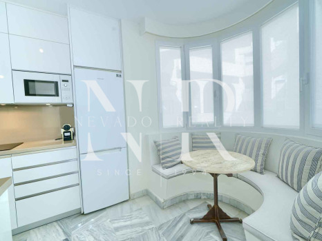 Apartamento en lado playa en Marbella centro a la venta