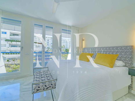 Apartamento en lado playa en Marbella centro a la venta