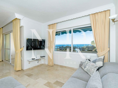 Apartment in Imperator building with sea views for sale