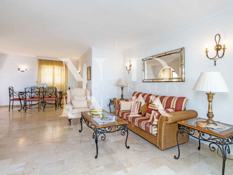 Apartment in Imperator building with sea views for sale