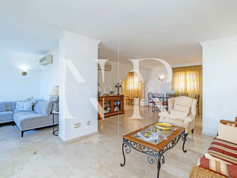 Apartment in Imperator building with sea views for sale