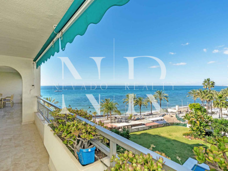 Apartment in Imperator building with sea views for sale