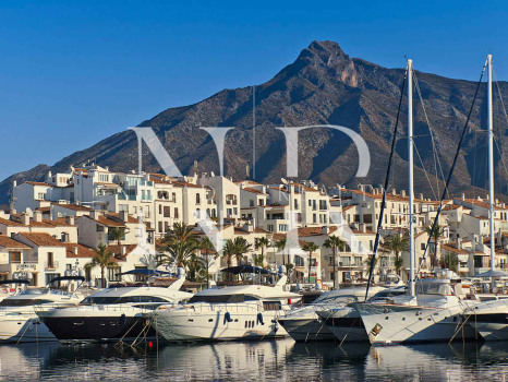 Apartment in Imperator building with sea views for sale