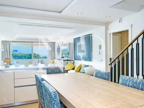 Ático en Marbella centro en primera linea de playa a la venta