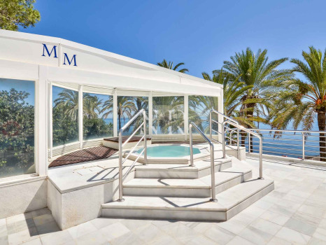 Penthouse au centre de Marbella en bord de mer à vendre