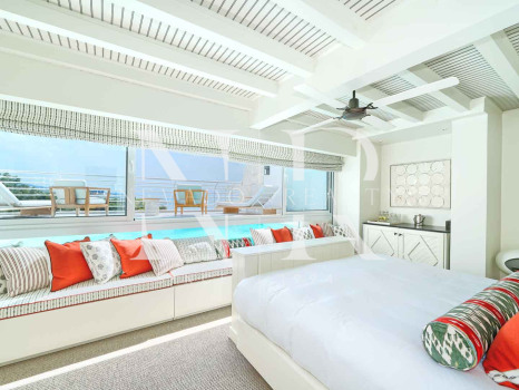 Ático en Marbella centro en primera linea de playa a la venta
