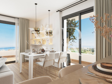 Ático en Estepona de nueva construcción con vistas panorámicas en venta