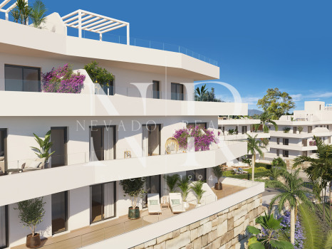 Ático en Estepona de nueva construcción con vistas panorámicas en venta