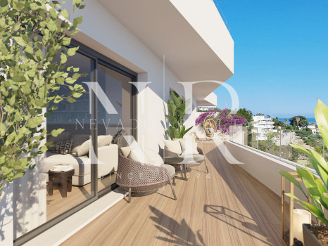 Ático en Estepona de nueva construcción con vistas panorámicas en venta