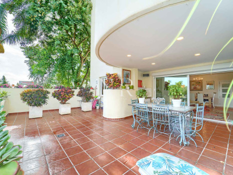Apartamento en Marbella cerca del mar a la venta