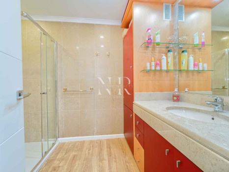 Apartamento en Marbella cerca del mar a la venta
