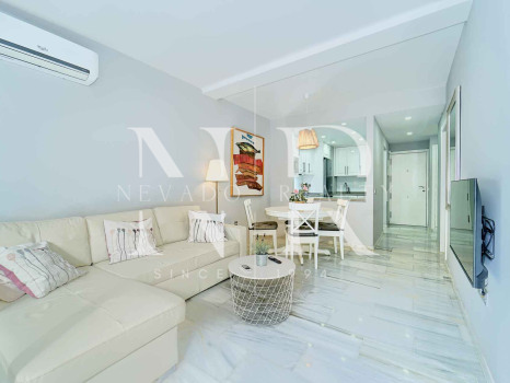 Apartamento en Urbanización Jardines del Mar reformado en venta