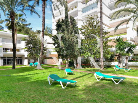 Apartment in Urbanization Jardines del Mar reformed for sale