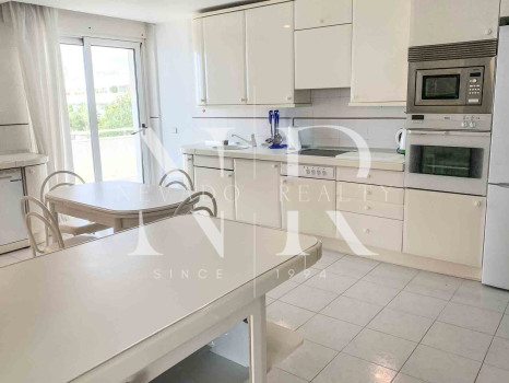Apartamento con vistas frontales al mar en alquiler de larga temporada en Marbella
