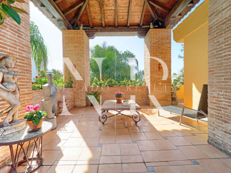 Penthouse dans l'immeuble Itxaso, Milla de Oro, près de la plage, à vendre