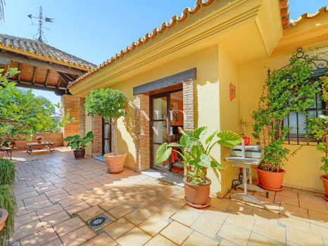 Penthouse dans l'immeuble Itxaso, Milla de Oro, près de la plage, à vendre