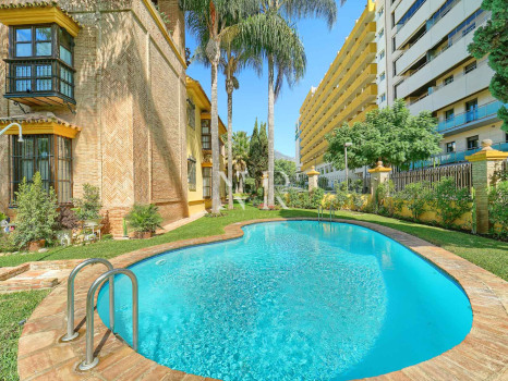 Penthouse dans l'immeuble Itxaso, Milla de Oro, près de la plage, à vendre