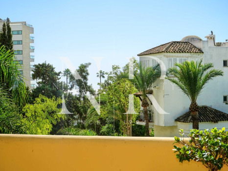 Penthouse dans l'immeuble Itxaso, Milla de Oro, près de la plage, à vendre
