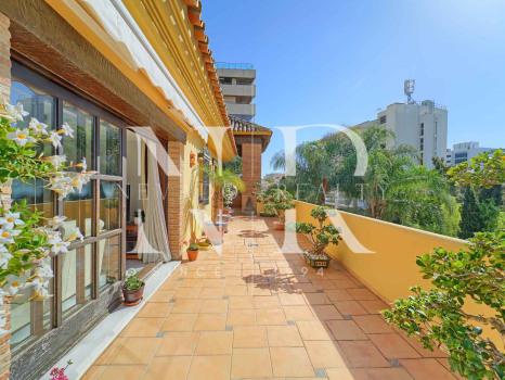 Penthouse dans l'immeuble Itxaso, Milla de Oro, près de la plage, à vendre