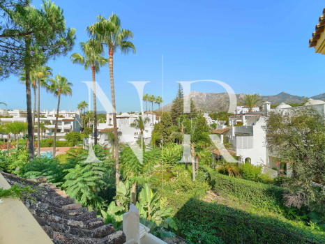 Penthouse dans l'immeuble Itxaso, Milla de Oro, près de la plage, à vendre