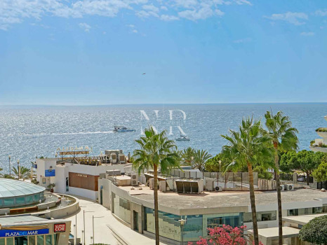 Penthouse dans l'urbanisation Marbella House avec vue sur la mer, en location courte durée