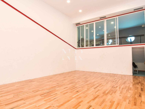 Penthouse dans l'urbanisation Marbella House avec vue sur la mer, en location courte durée