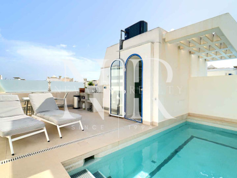 Ático en Urbanización Marbella House con vistas al mar en alquiler de corta temporada