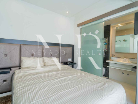 Ático en Urbanización Marbella House con vistas al mar en alquiler de corta temporada