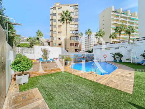 Apartment in the Palm Beach building, beachfront in Marbella centre, for sale