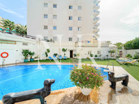 Apartment in the Palm Beach building, beachfront in Marbella centre, for sale