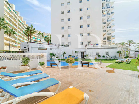 Apartment in the Palm Beach building, beachfront in Marbella centre, for sale