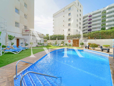 Apartment in the Palm Beach building, beachfront in Marbella centre, for sale