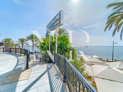 Apartment in the Palm Beach building, beachfront in Marbella centre, for sale