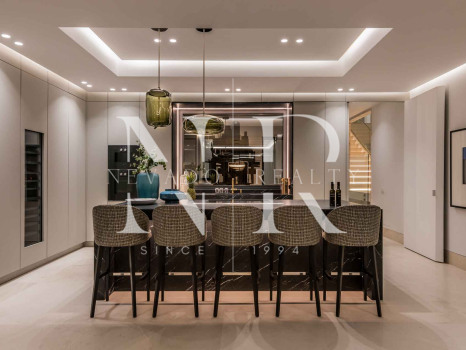 Villa with sea views in Marbella for sale 